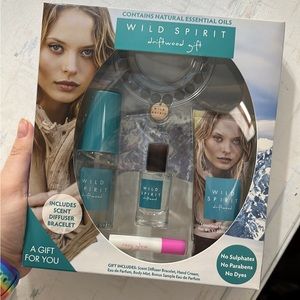 Wild Spirit Driftwood Gift Set